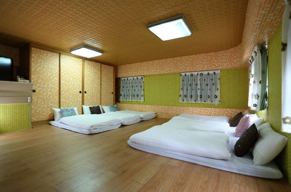 New York B&B Hualian Zewnętrze zdjęcie